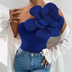NWT Size Large One Shoulder 3D Rose Avant Garde Blouse Top